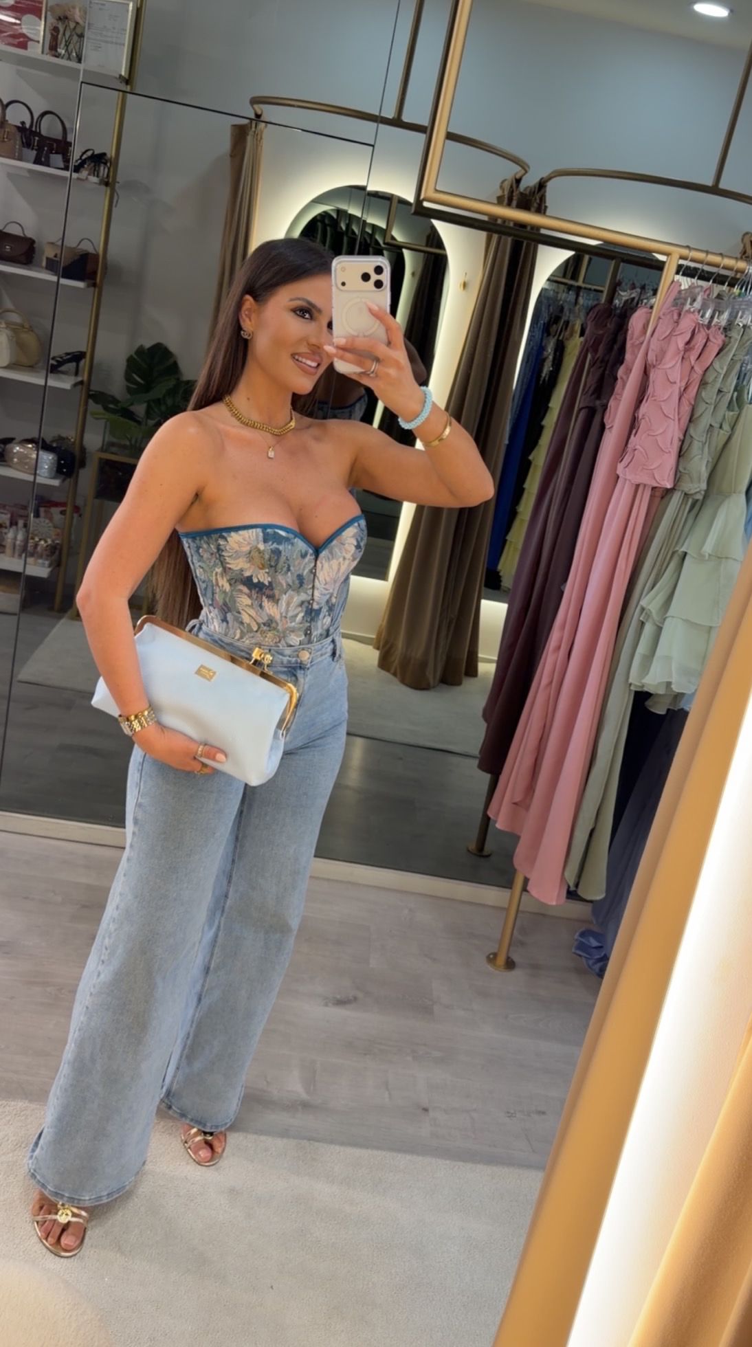 Corpete Mochy