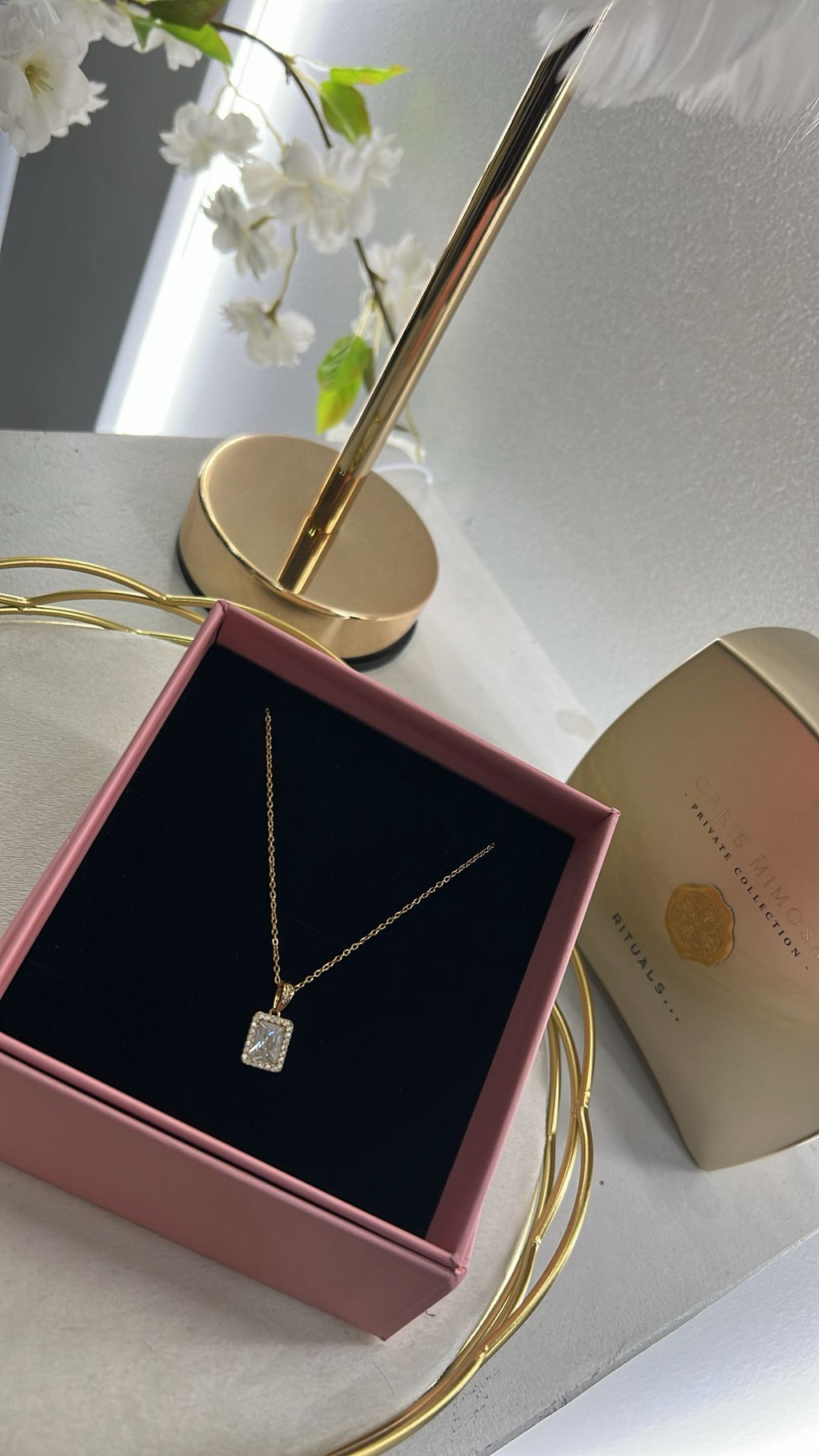 Fio Com Pendente Brilho