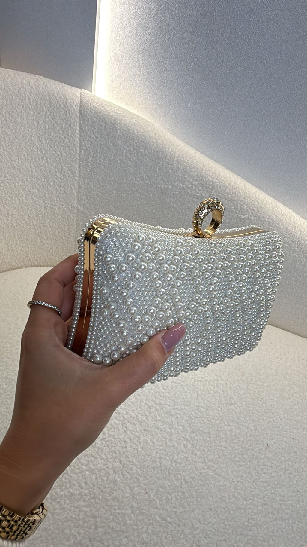 Pearl Ring Clutch