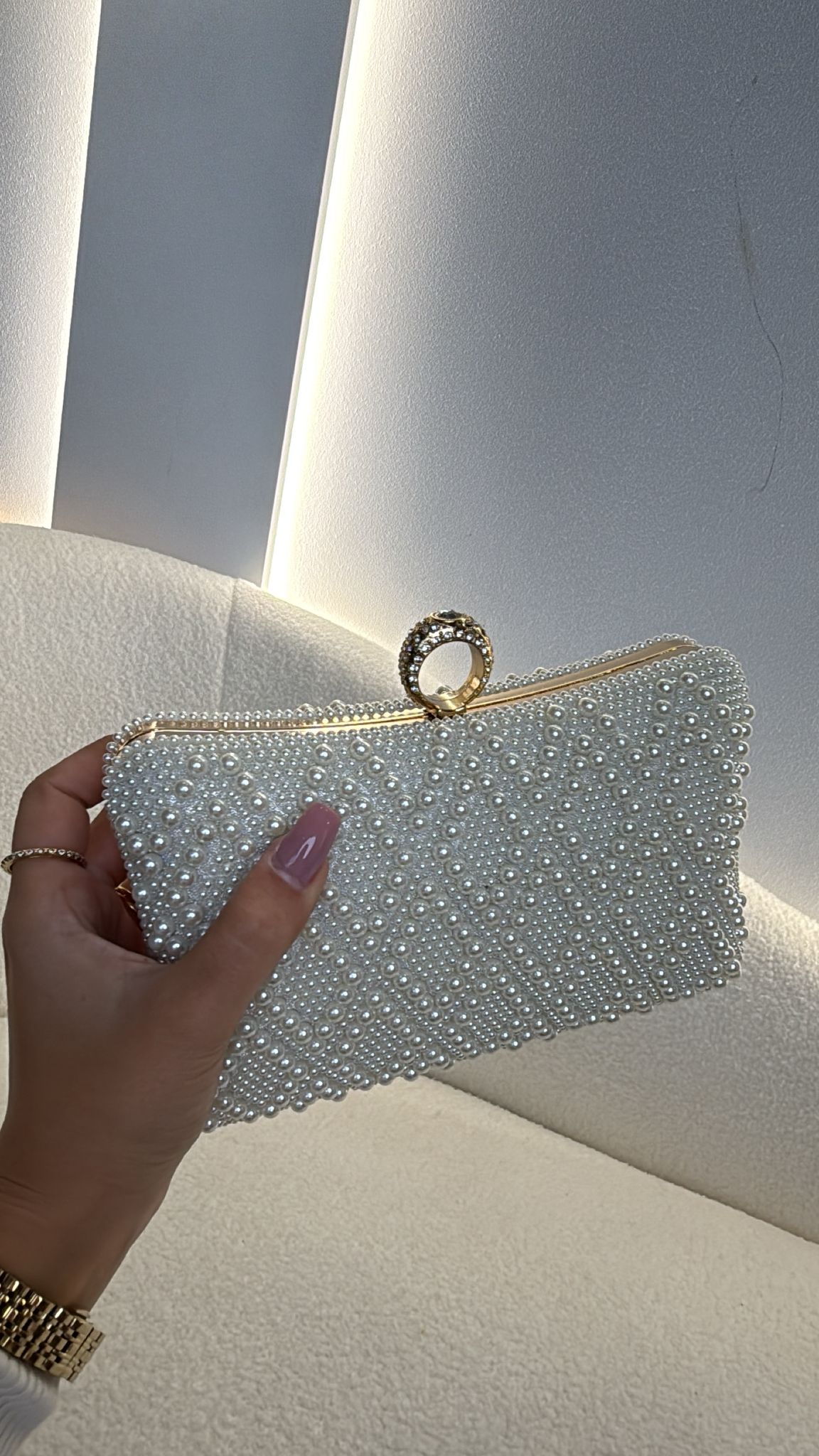 Pearl Ring Clutch