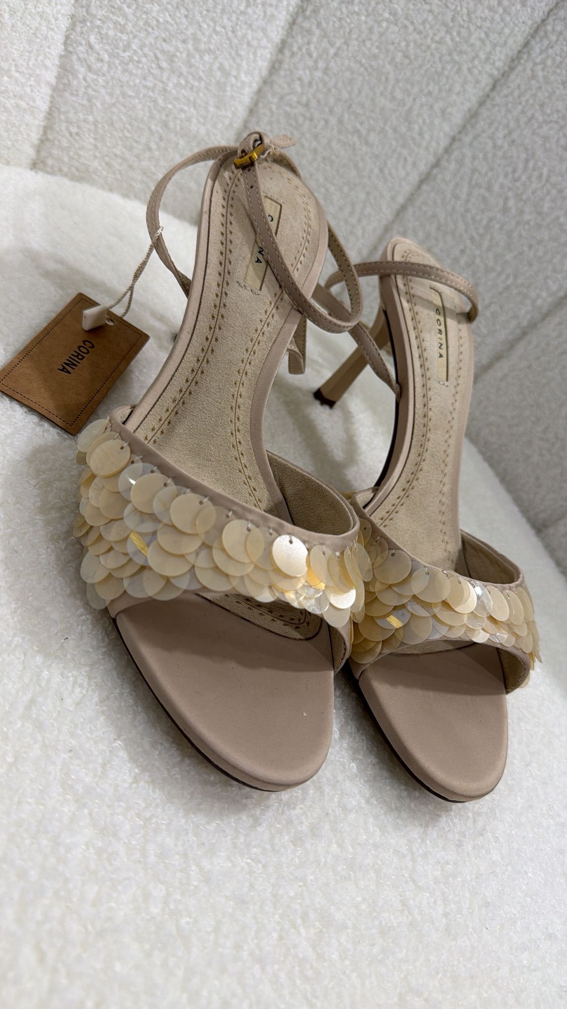 Sandália Elegance Shine - Corina
