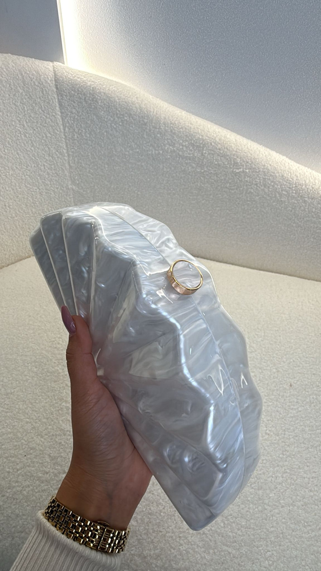 Pearl Clutch