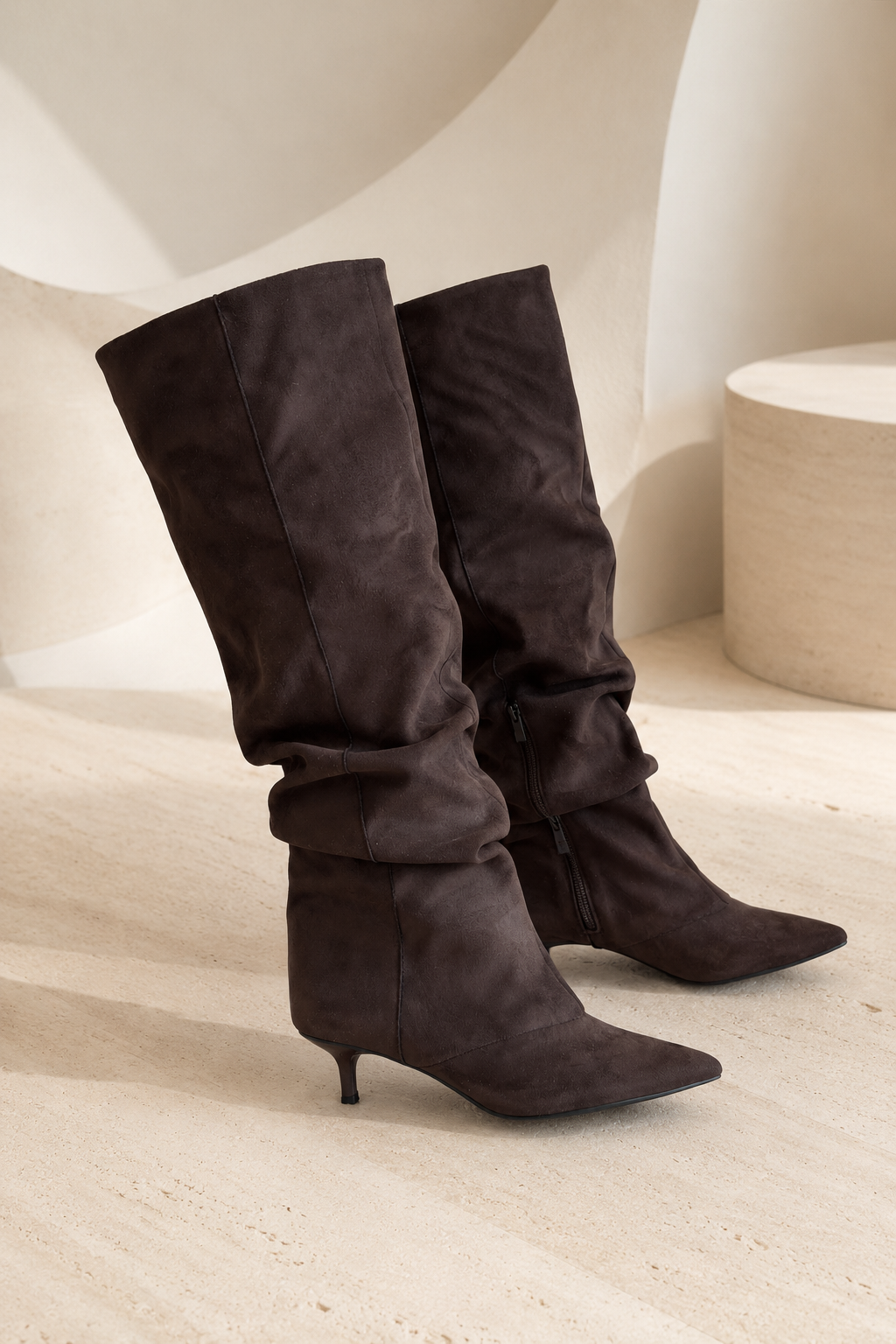 Bota de Cano Alto Camurça – Corina