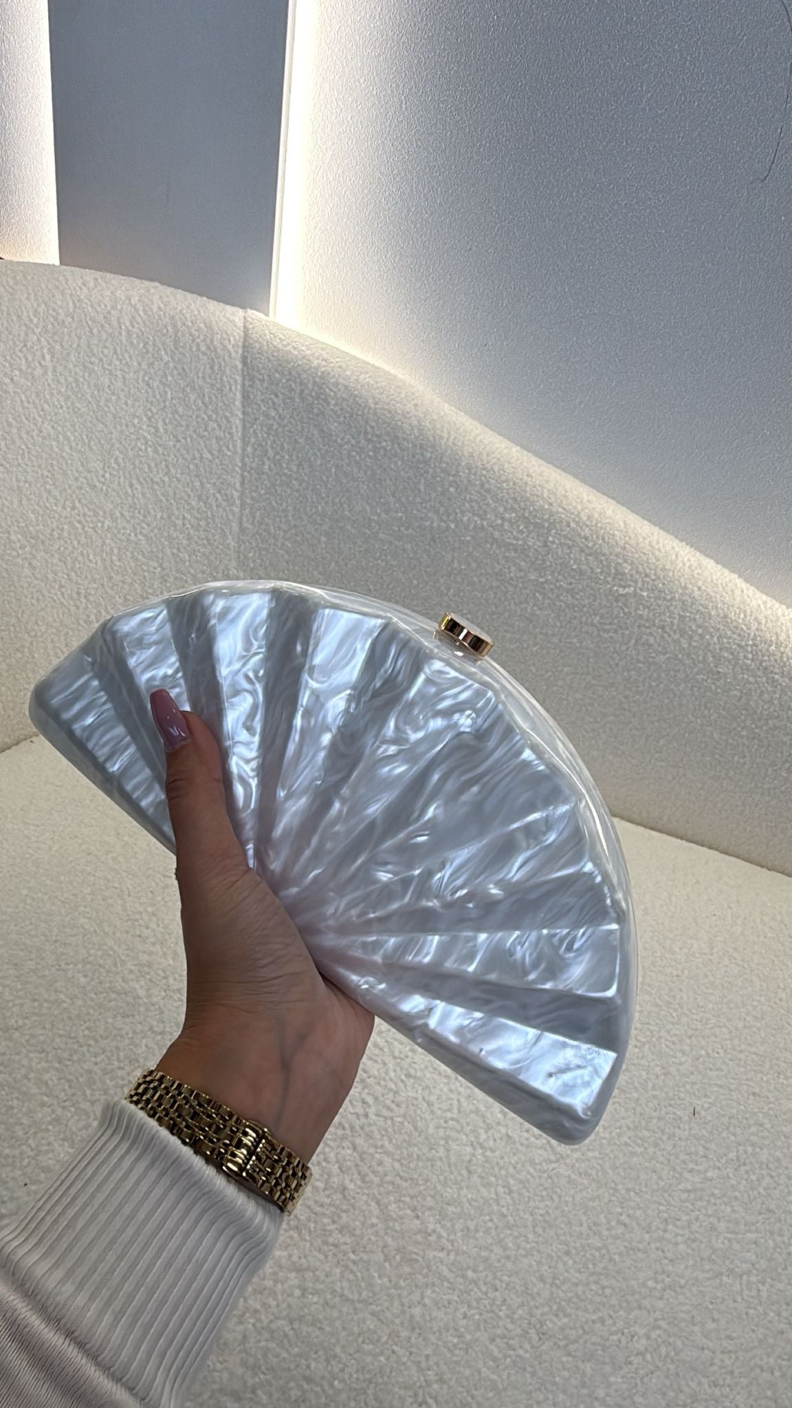 Pearl Clutch