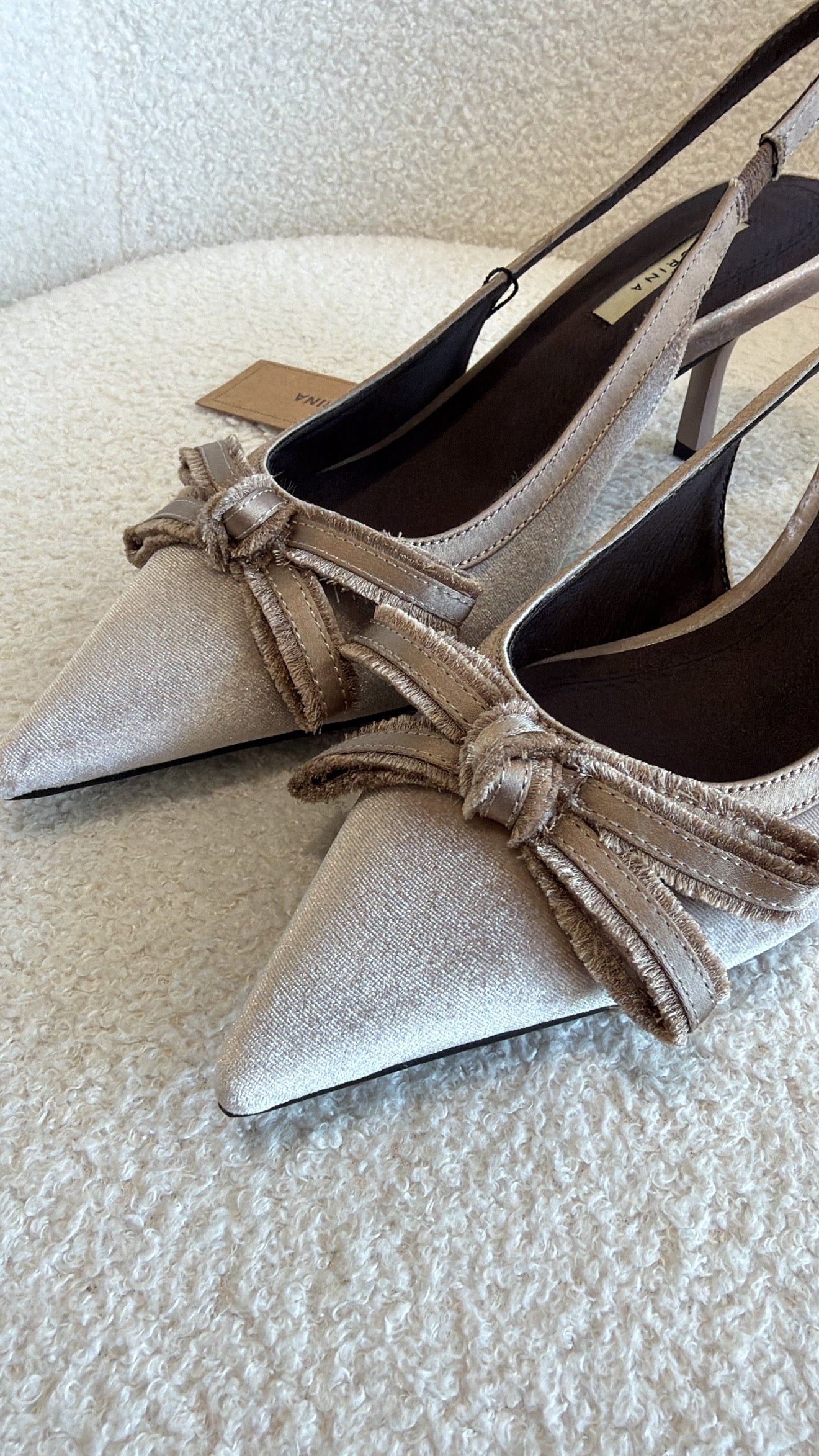 Sapato de Veludo – Corina