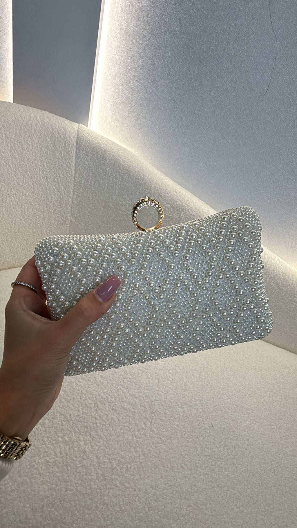 Pearl Ring Clutch