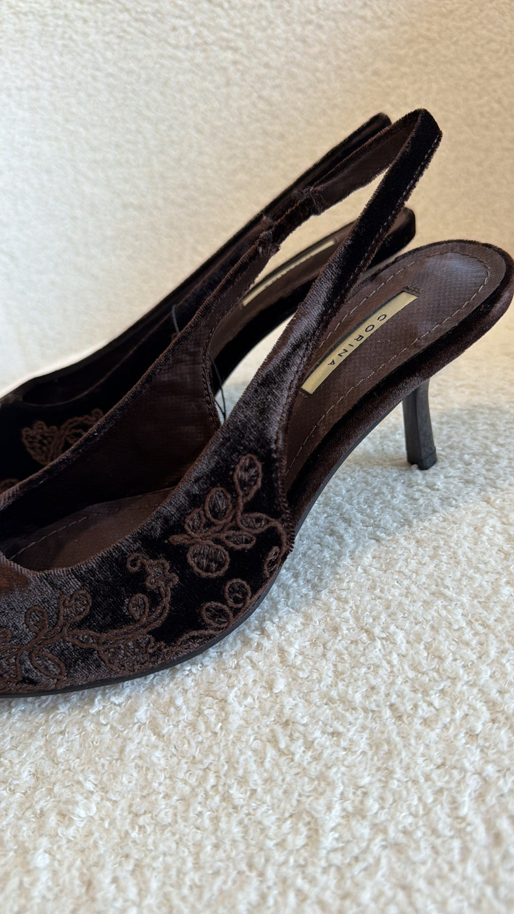 Sapato de Veludo Fiorella – Corina