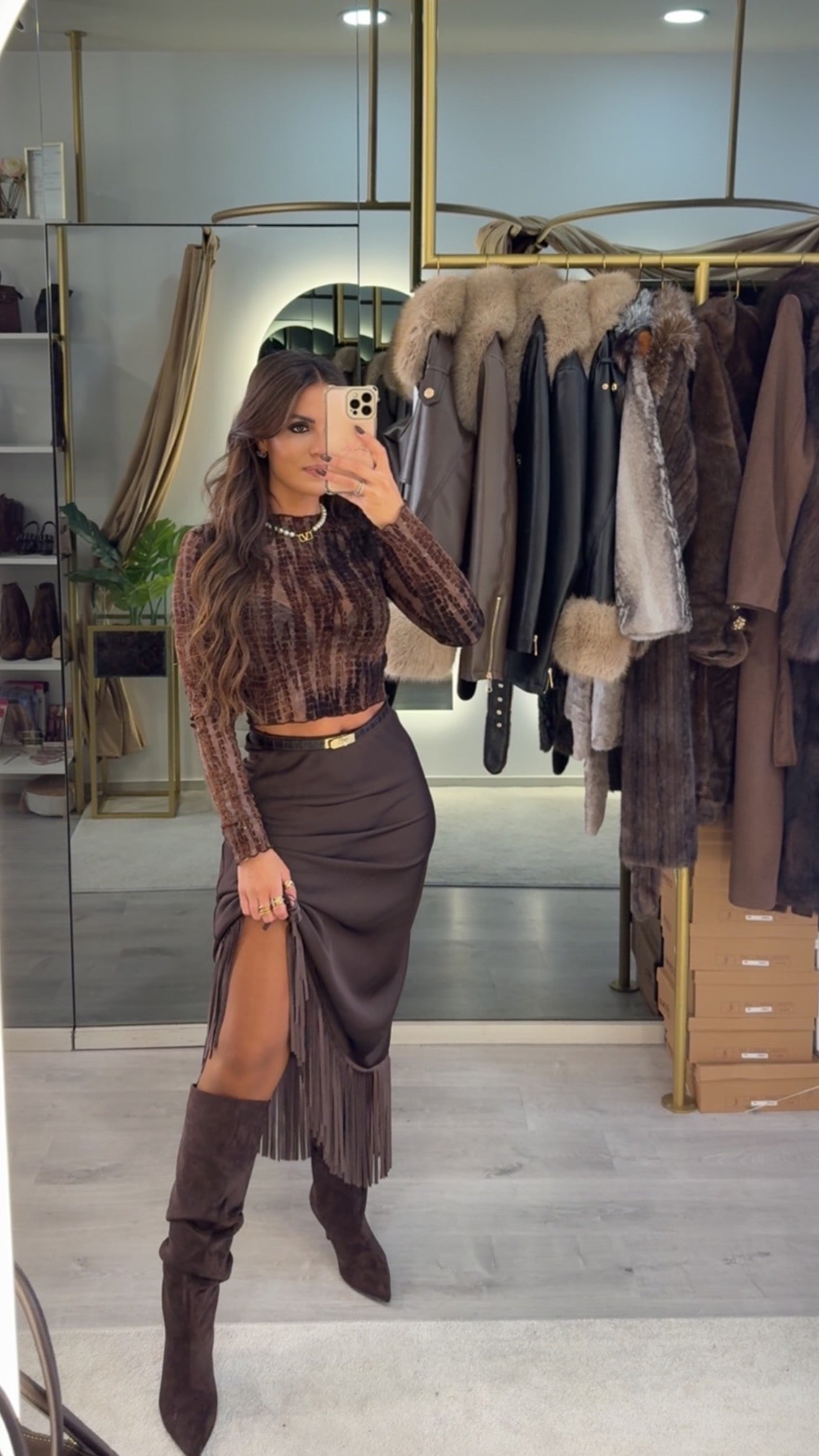 Saia Fringe Luxe