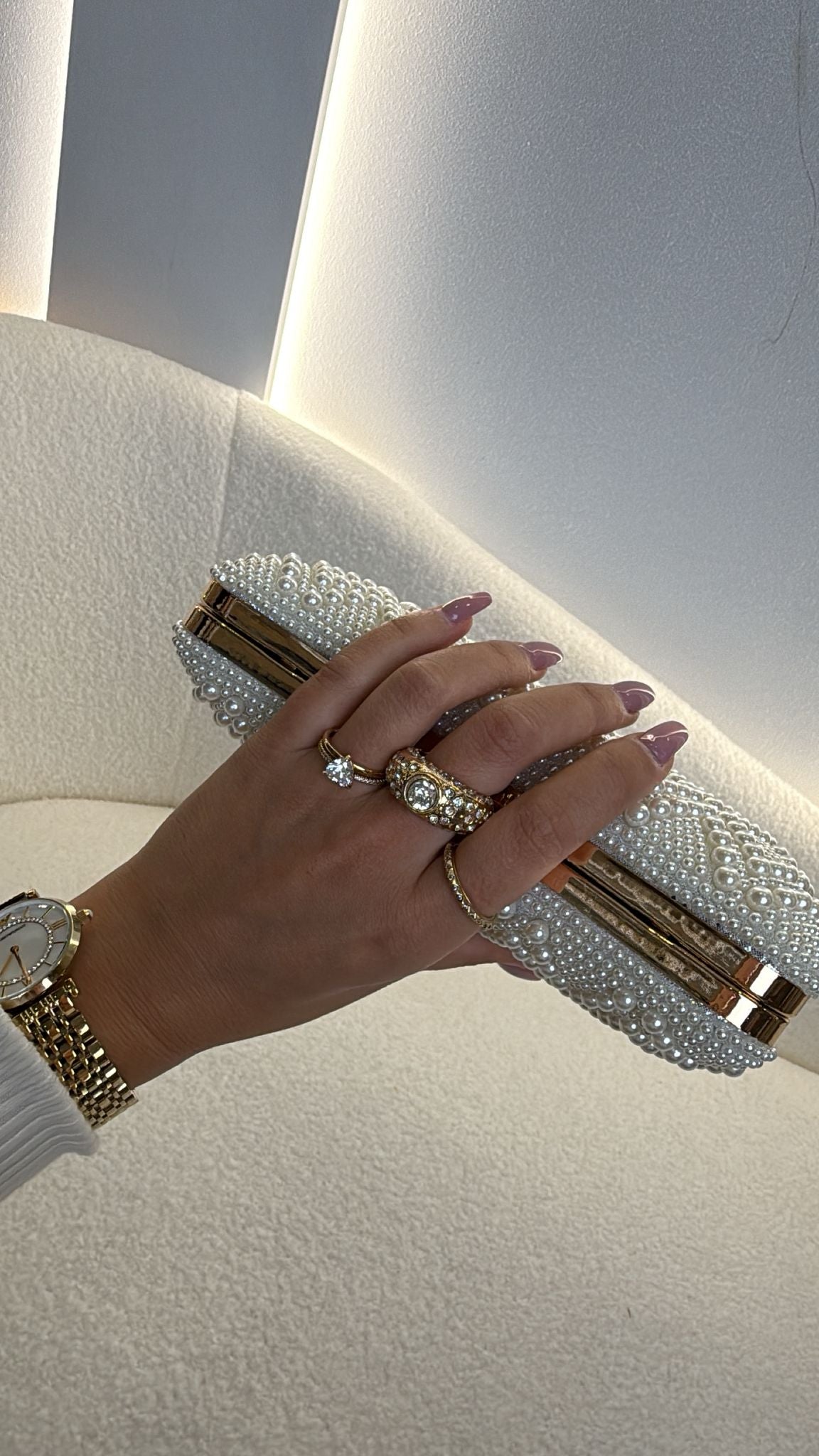 Pearl Ring Clutch